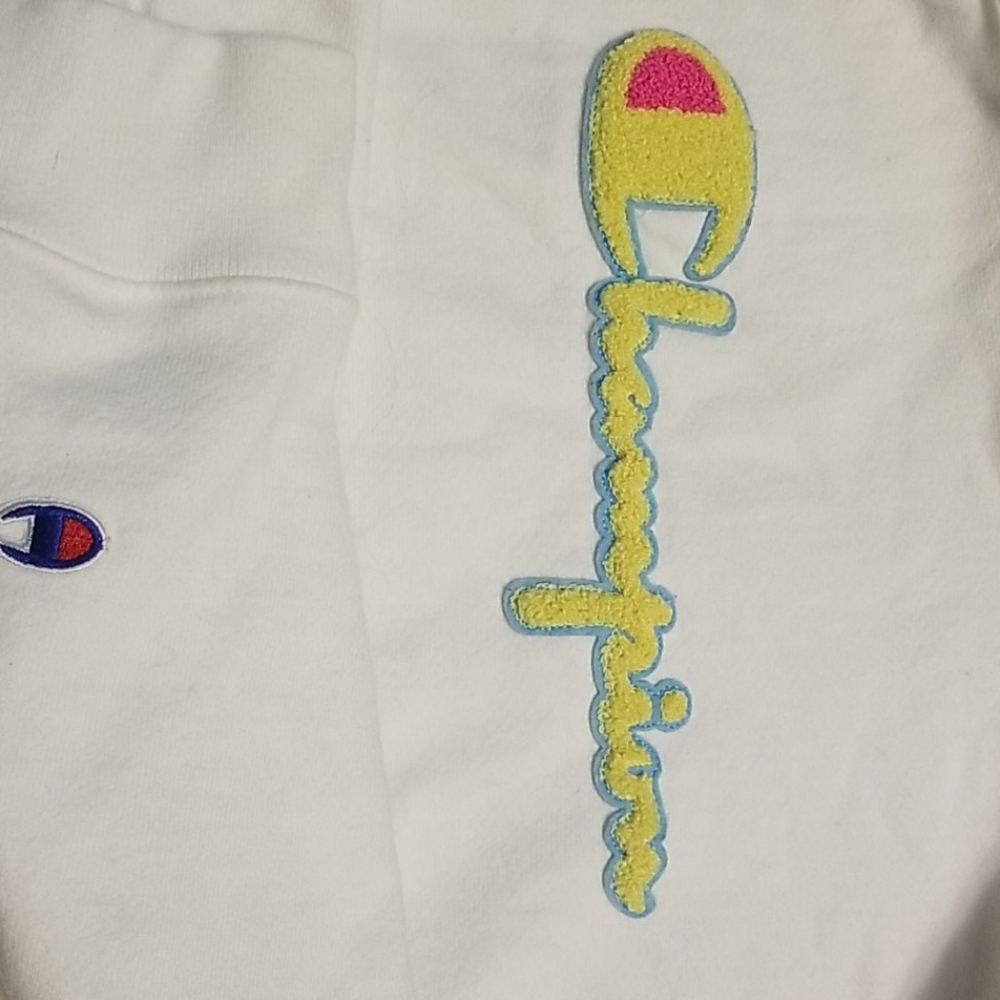 White champion hooded sweather